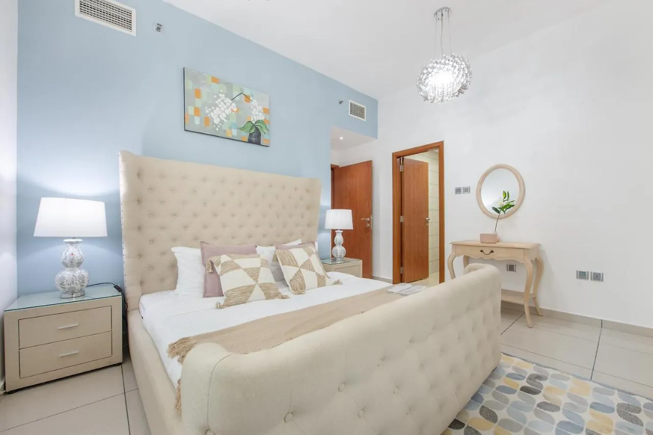 Apartment Classic 1Br In Marina Pinnacle Tower, Dubai Marina