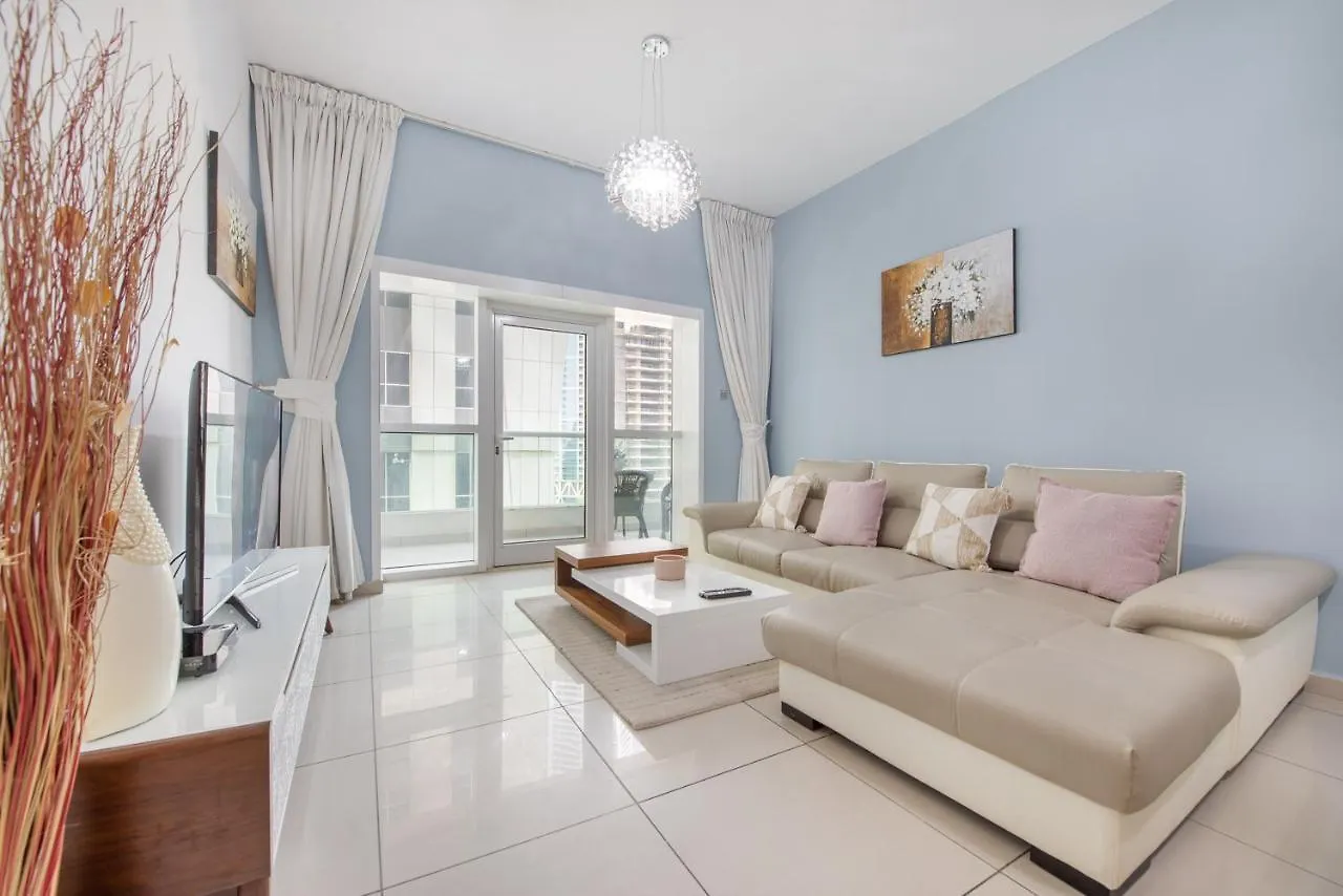 Classic 1Br In Marina Pinnacle Tower, Dubai Marina Apartment